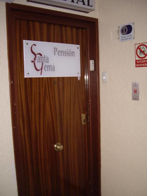 סרגוסה Pension Santa Gema מראה חיצוני תמונה